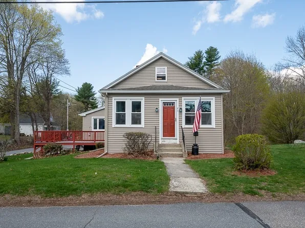 43 Lake Ave, Leicester, MA 01524