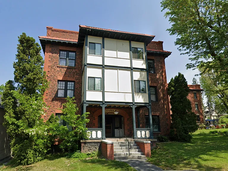 Historic Harold Apartments on Lower South Hill! — Photo 2