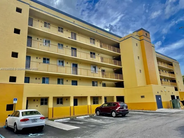 14951 SW 82nd Ln #17-504, Miami, FL 33193