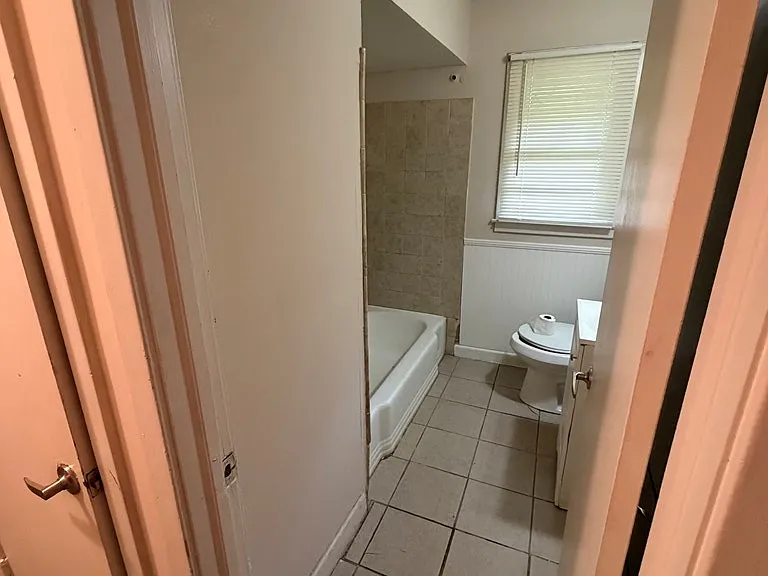 1537 Celia Dr — Photo 8