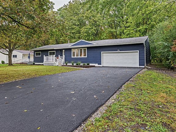 2nd image of 276 Wildbriar Rd