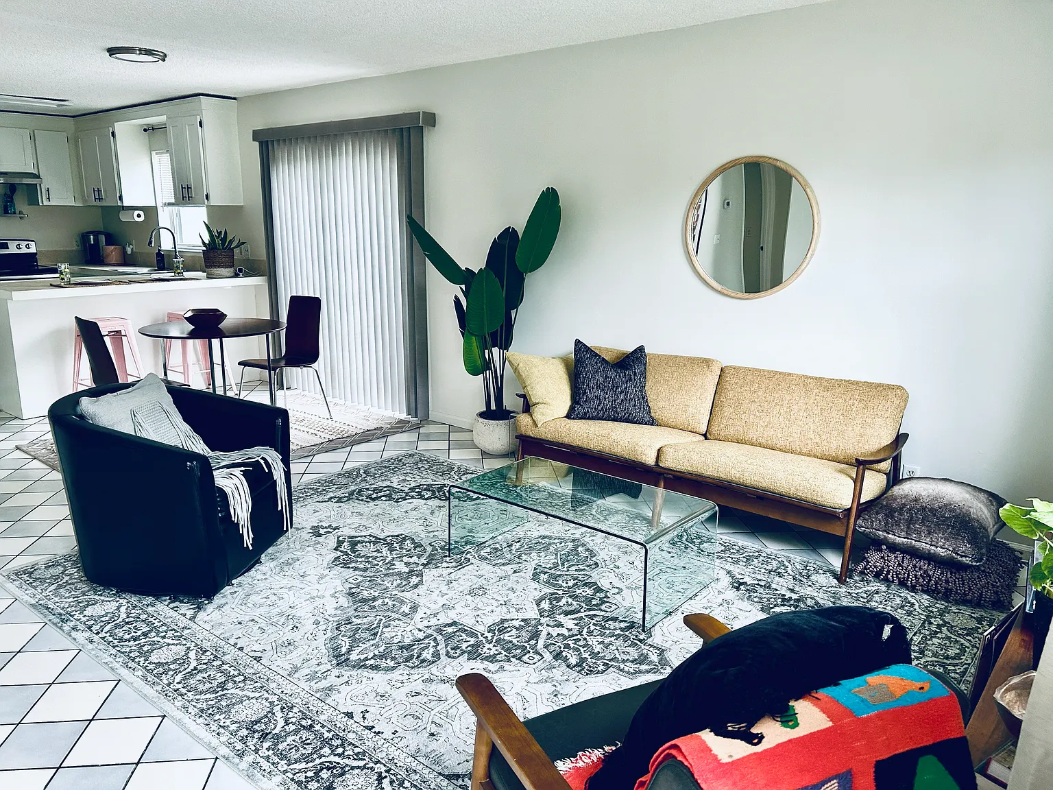2 bed, 1151 sqft, $2,400 — Photo 3