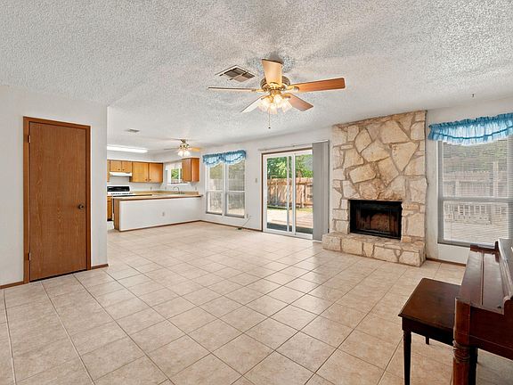 5th image of 3102 Jeanne Marie Ct