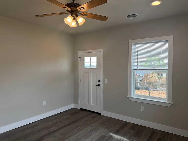 Salem Run Apartments Phase 2 — Photo 250