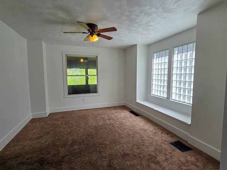 1330 Woodmont Ave — Photo 6