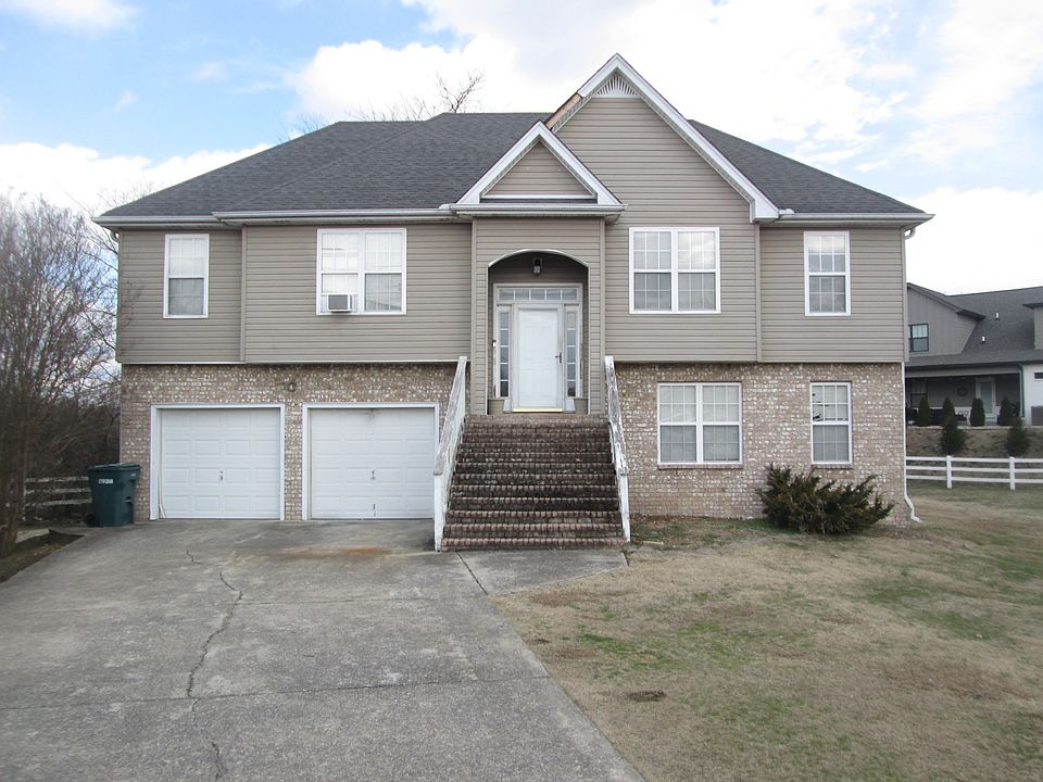 2nd image of 105 Kelsie Cir