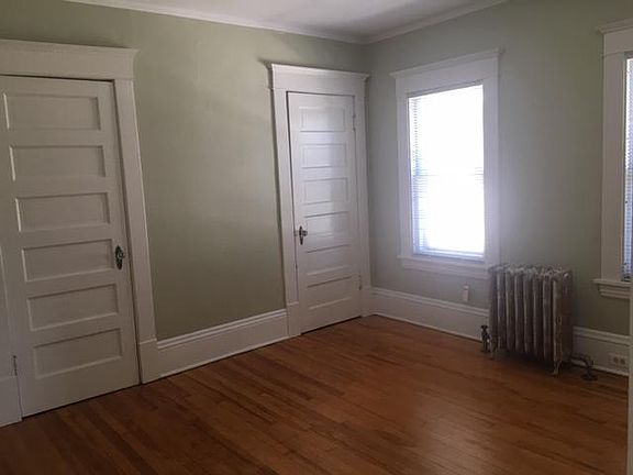 3rd image of 3633 Blaisdell Ave S #2