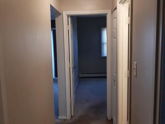 3rd image of 111 Memorial Dr APT 8