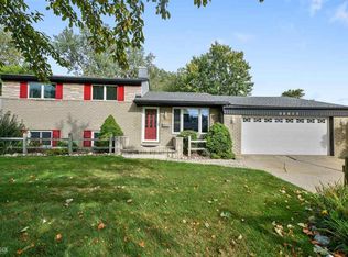 33032 Fraser Ave, Fraser, MI 48026