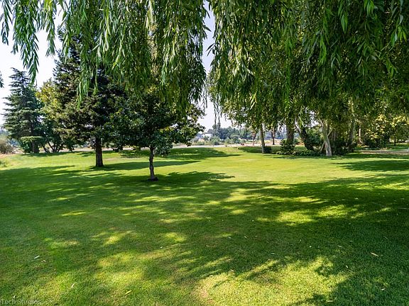 255 Howell Ave Exterior-43