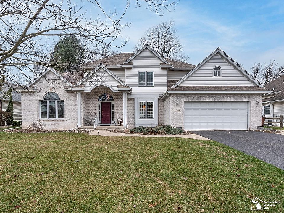 1st image of 7365 Hidden Valley Dr
