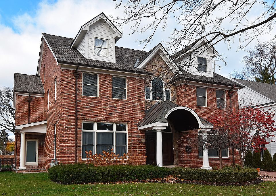 1st image of 670 Oak Ave