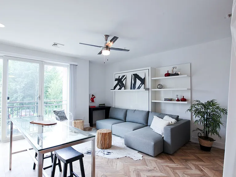 Excelsior Park Apartments — Photo 28