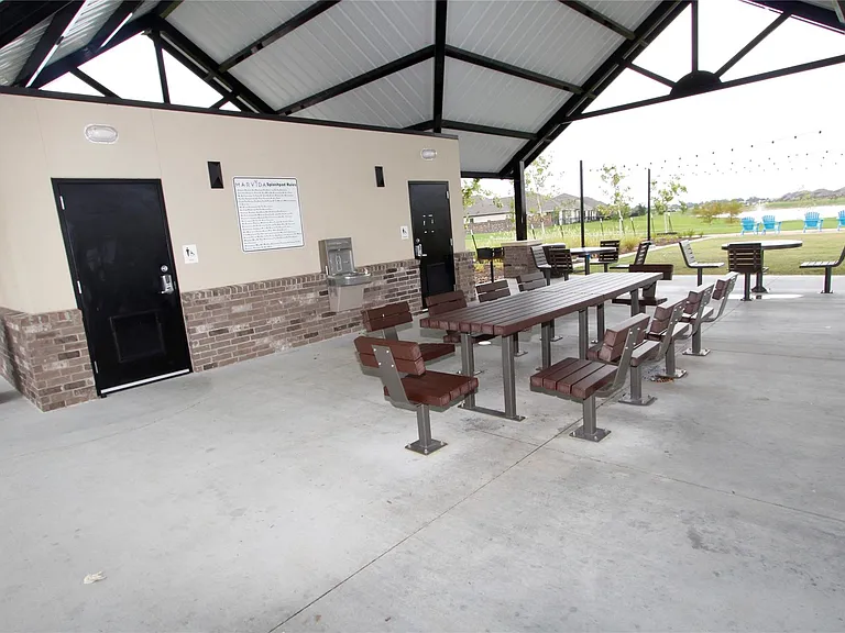 21202 Surf Island Dr — Photo 29