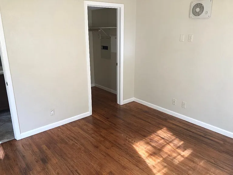 230-242 N Glenn Ave — Photo 20