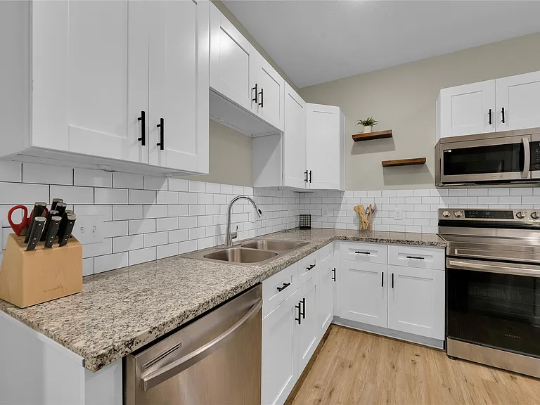 10317 Lake Rd #6A — Photo 9