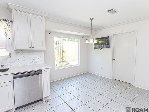 2nd image of 15731 Hewwood Ave