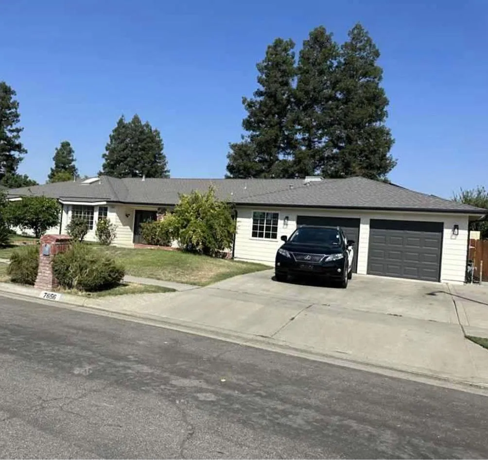 5 bed, 3293 sqft, $3,990 — Photo 2