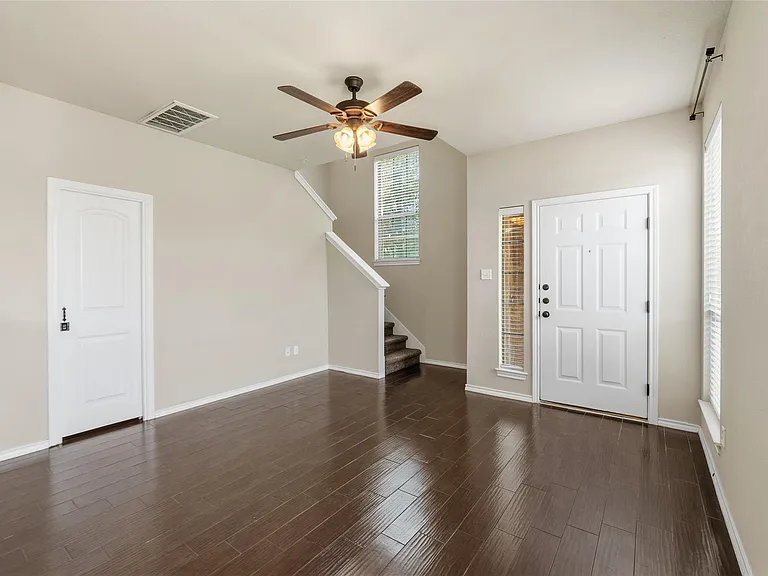 142 Sierra Rose Loop — Photo 9