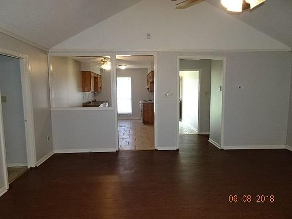 3rd image of 3456 Hallshire Dr
