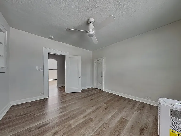 2904 W Chestnut St #2 — Photo 11
