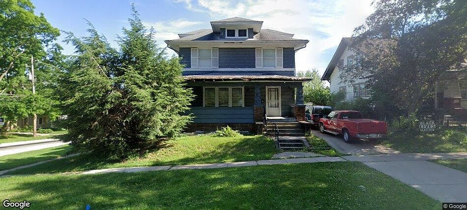1st image of 629 Brown St