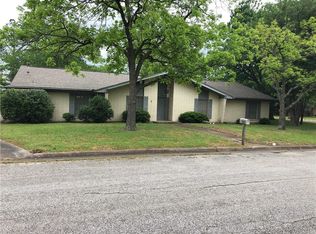 2808 Bois D Arc St, Commerce, TX 75428