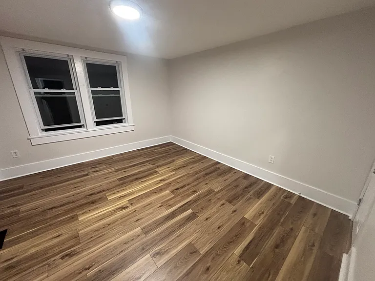 22 New St #22 — Photo 6
