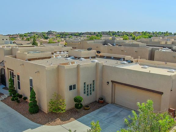 5th image of 4809 Mi Cordelia Dr NW