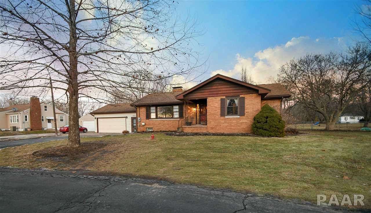1008 Spring Bay Rd, East Peoria, IL 61611 | Zillow