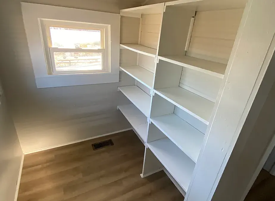 2 bed, 915 sqft, $1,250 — Photo 3