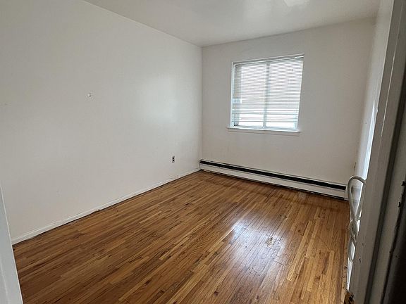 5th image of 4029 Wilder Ave APT 1
