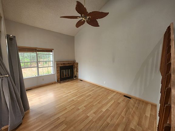 5th image of 2210 Palm Dr