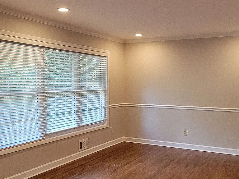 2497 Wentworth Dr NE — Photo 9