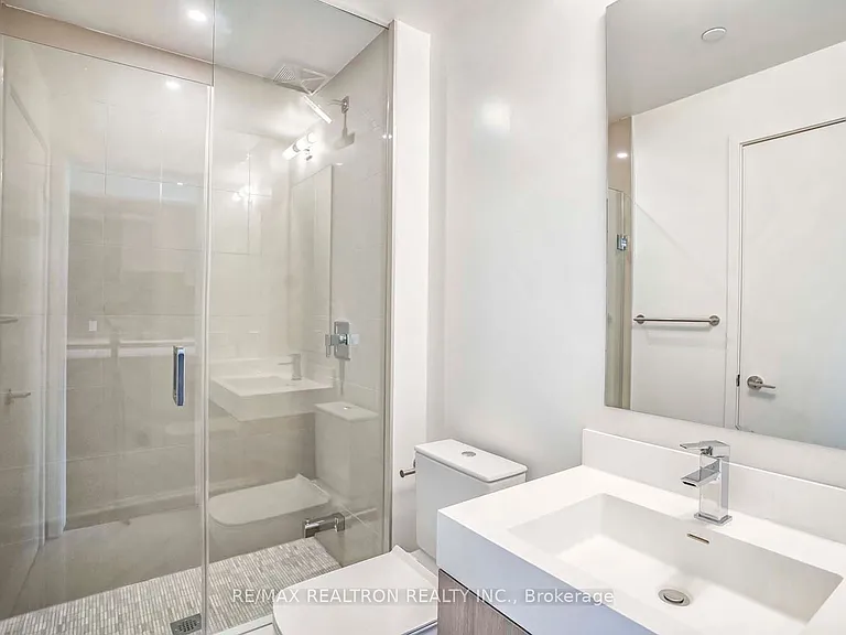 1 Yorkville Ave #3112 — Photo 19