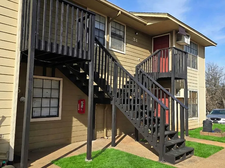 Cedar Ridge Apartments — Photo 7