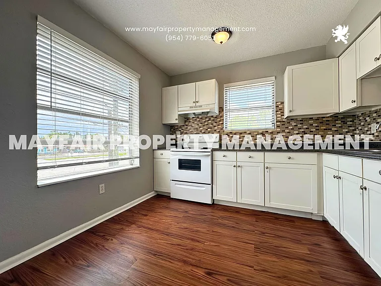 306 2nd Ave S #10 — Photo 6