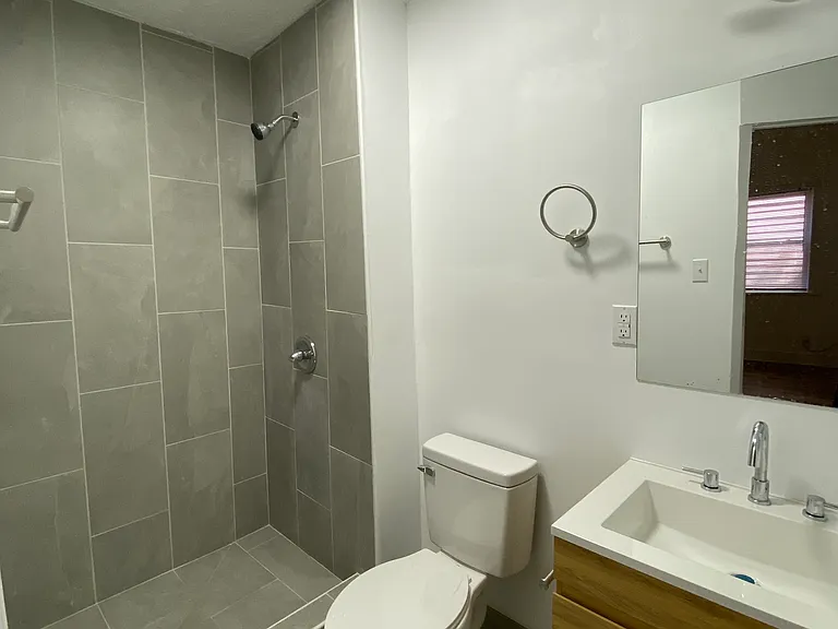 519 N 20th St #2 — Photo 7