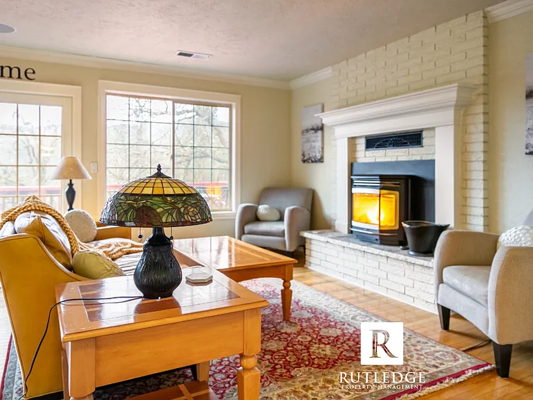 6565 Whispering Pines Ln — Photo 11