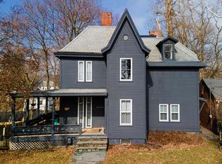 99 W Chestnut St, Kingston, NY 12401