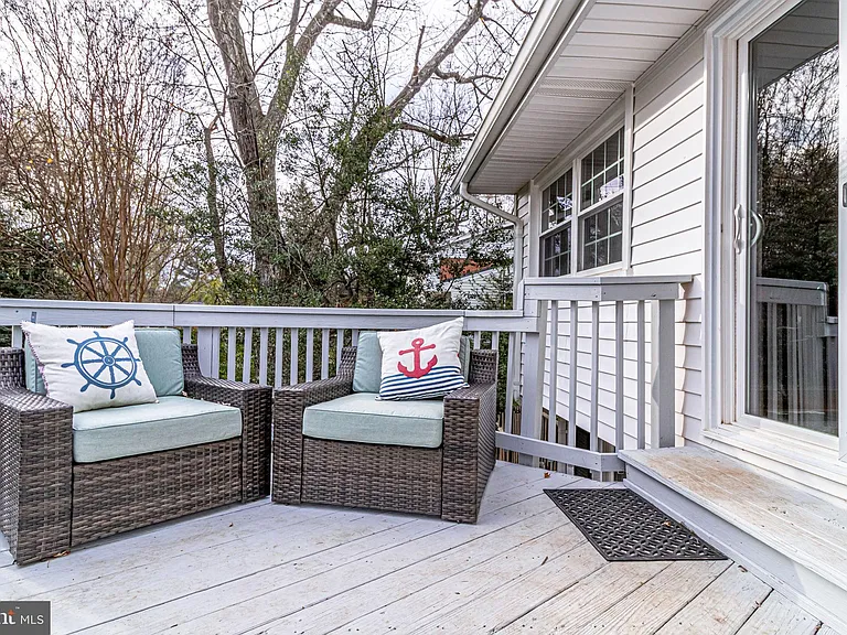 6519 Engel Dr — Photo 80