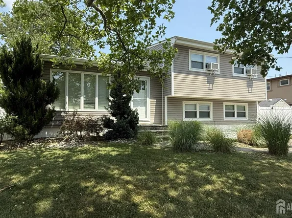 56 Grace Dr, Old Bridge, NJ 08857
