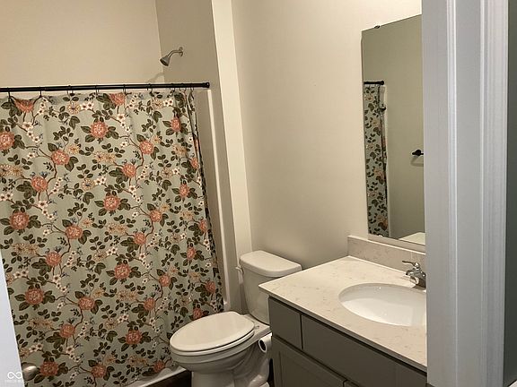 5th image of 663 Blackrock Dr