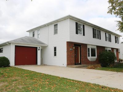 135 Beth Cir, Plymouth, WI, 53073