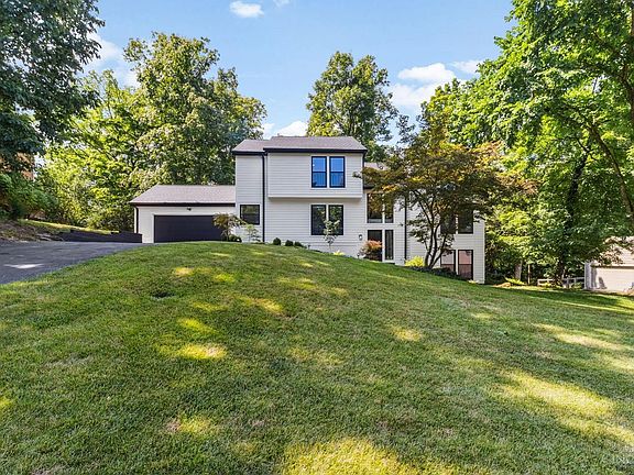 2nd image of 7021 Royalgreen Dr