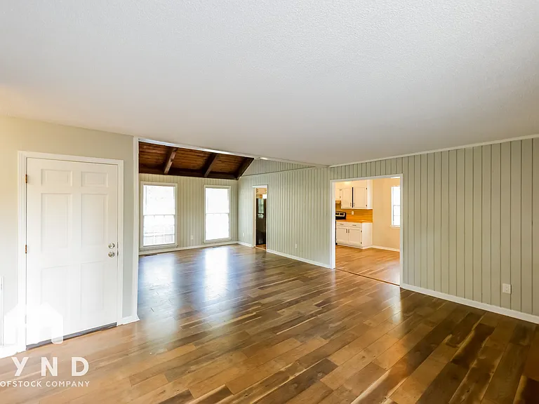 3767 Chestnut Ridge Ln — Photo 9