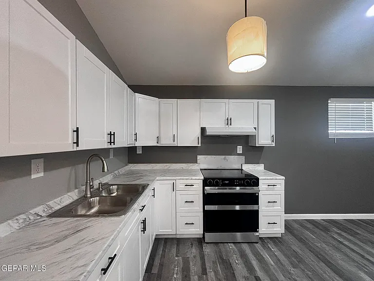 8335 Roseway Dr #2 — Photo 5