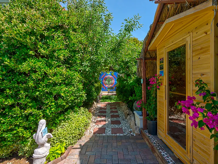 5843 Thor Dr — Photo 37