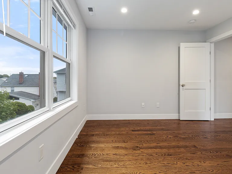 46 Ellsworth Ave #46 — Photo 17