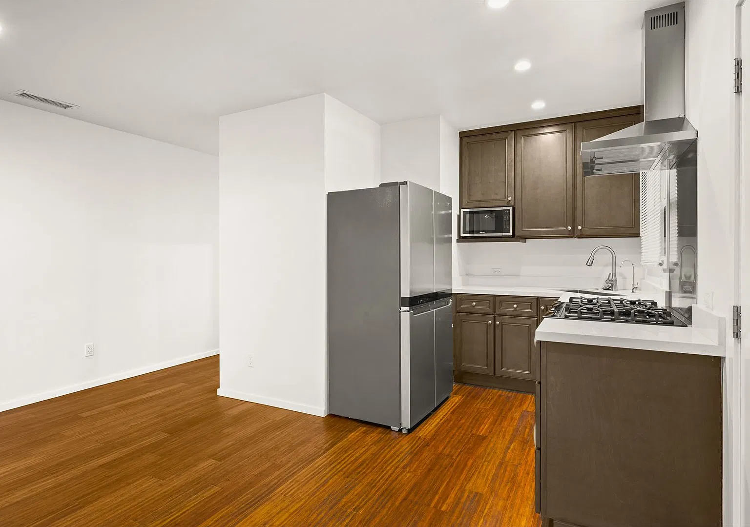 1001 & 1003 Neil Park Avenue — Photo 3